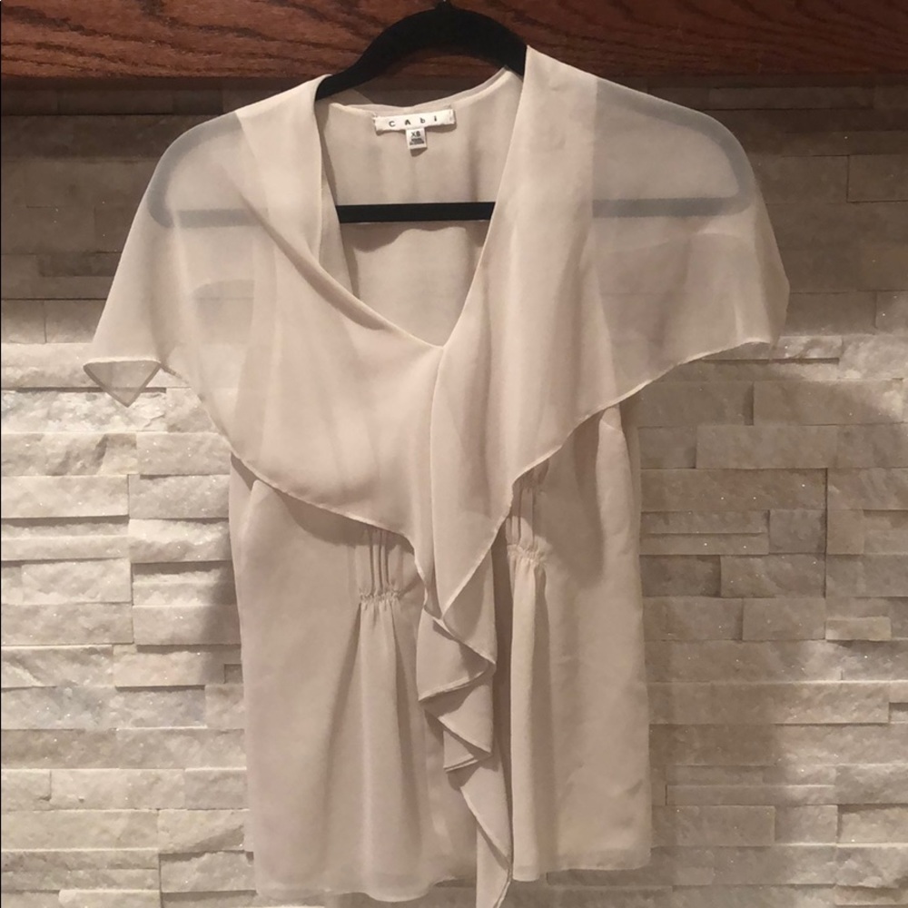 Light weight chiffon top!